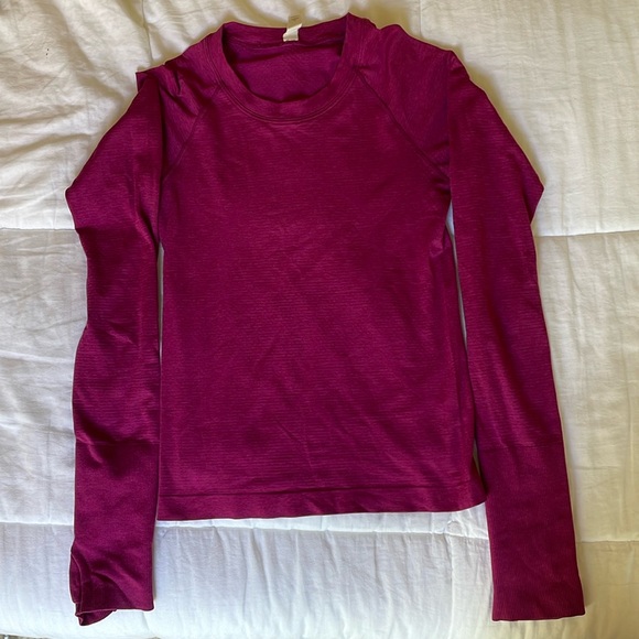 lululemon athletica Tops - Waist length Lululemon Swiftly Tech
